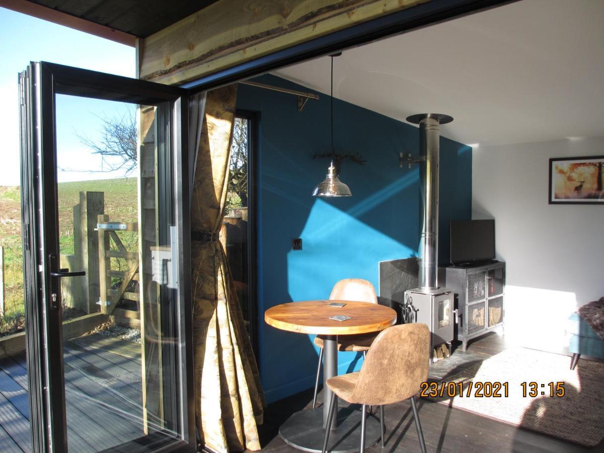فيلا Stargazing Retreat Merton  المظهر الخارجي الصورة